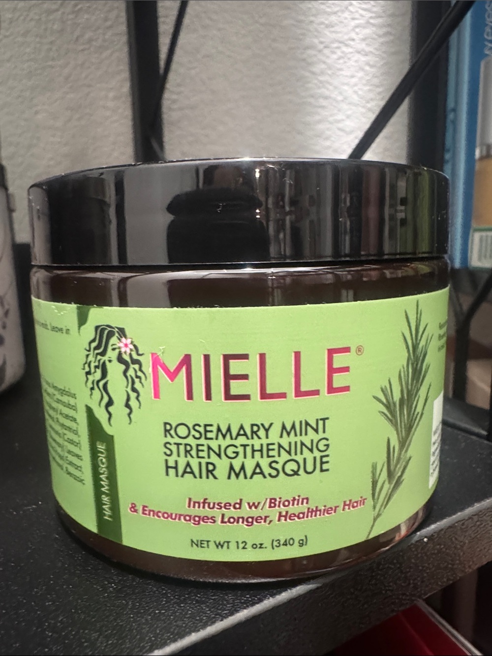 Mielle Rosemary Mint Strengthening Hair Masque